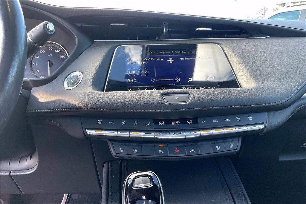 2023 Cadillac XT4 Premium Luxury