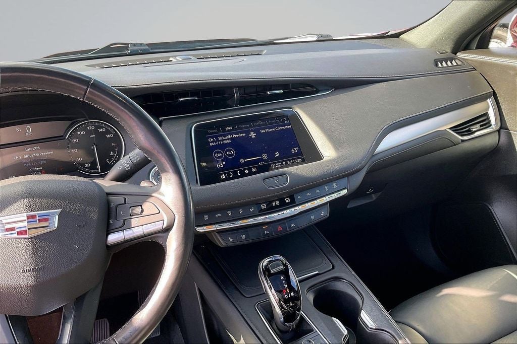 2023 Cadillac XT4 Premium Luxury