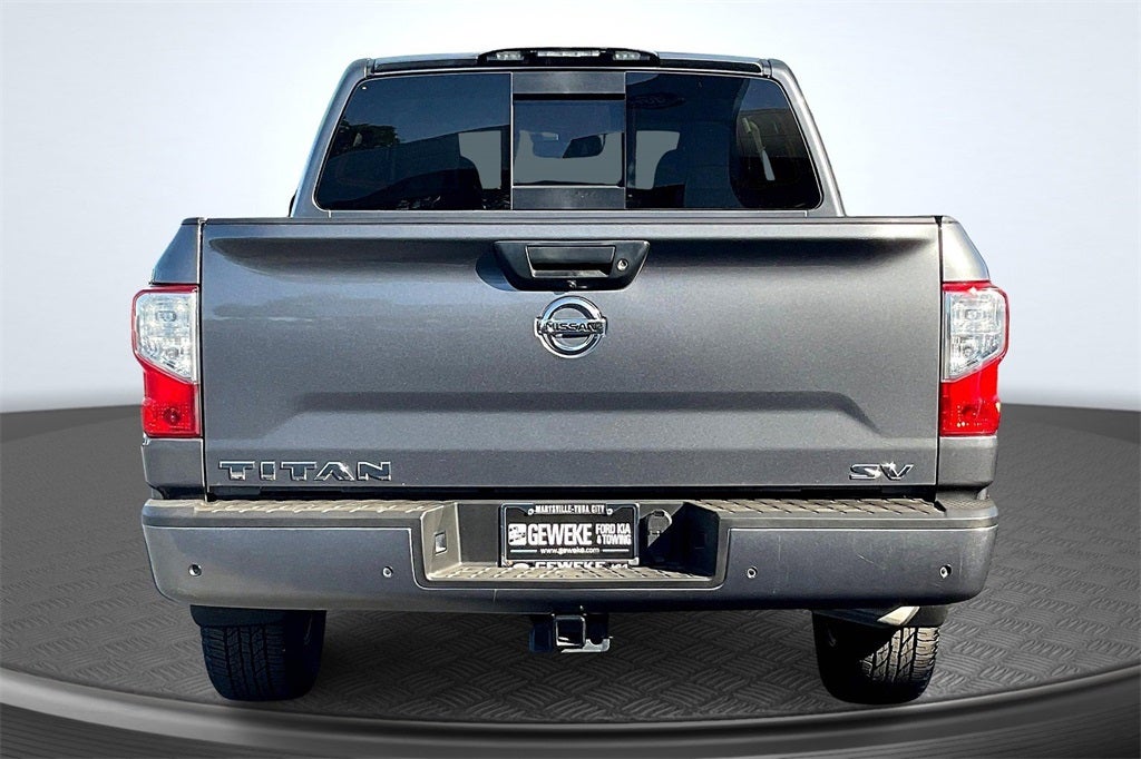 2021 Nissan Titan SV