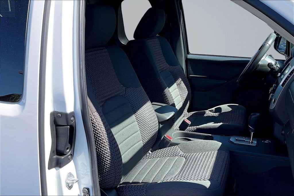 2021 Nissan Frontier SV