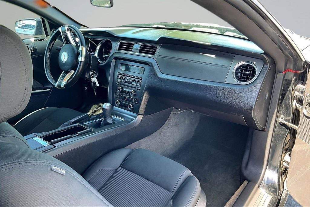2014 Ford Mustang V6