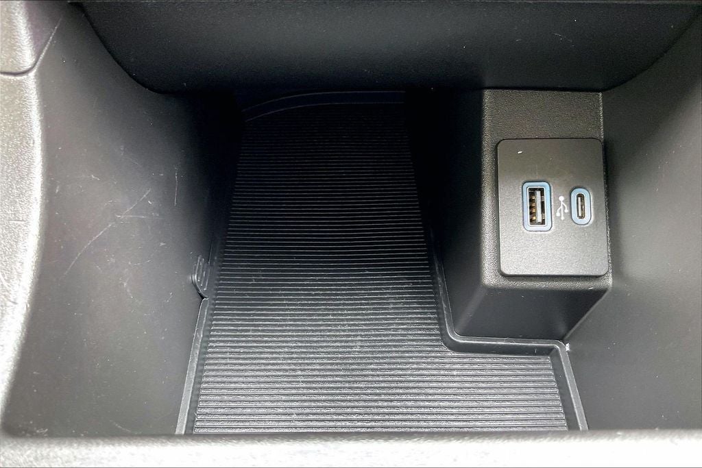 2023 Ford Edge SE