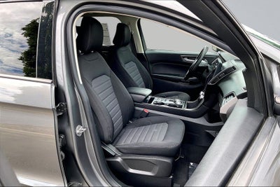 2023 Ford Edge SE