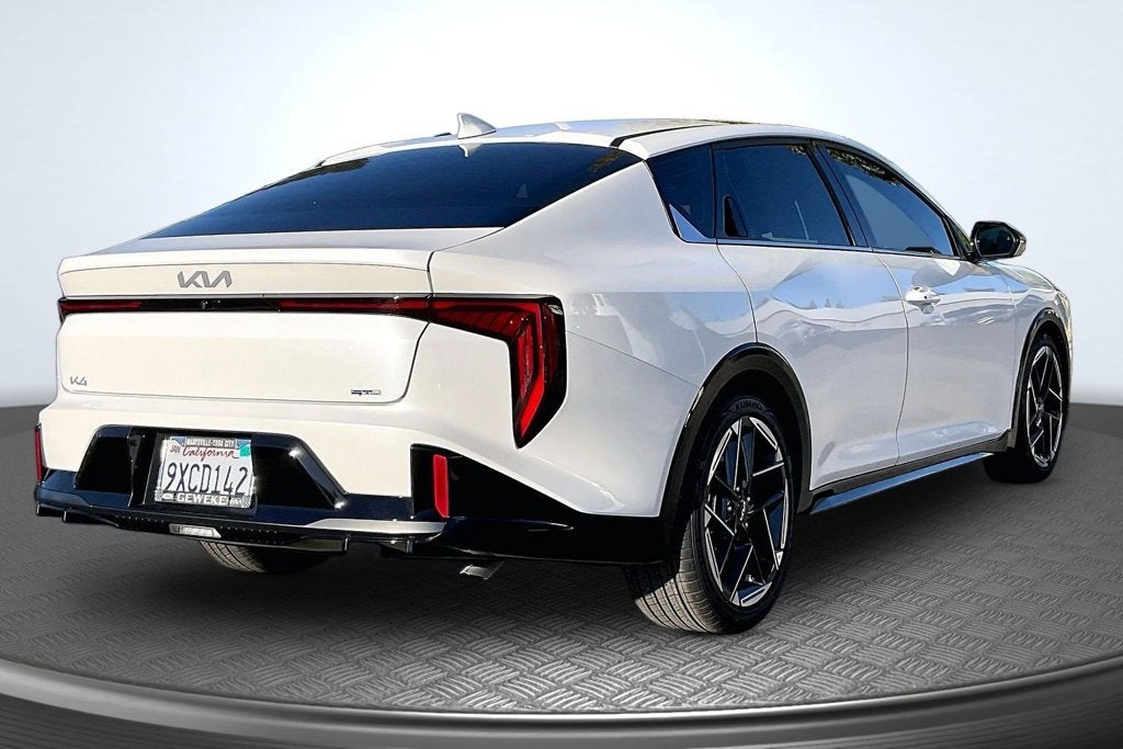2025 Kia K4 GT-Line