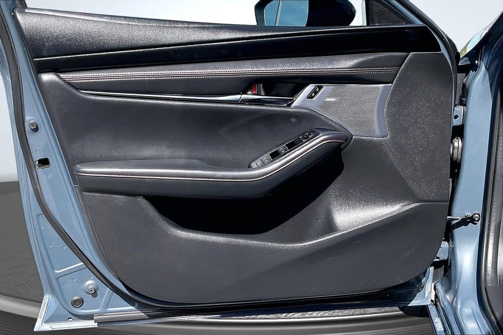 2023 Mazda Mazda3 2.5 S Carbon Edition