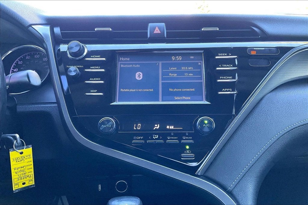 2019 Toyota Camry SE