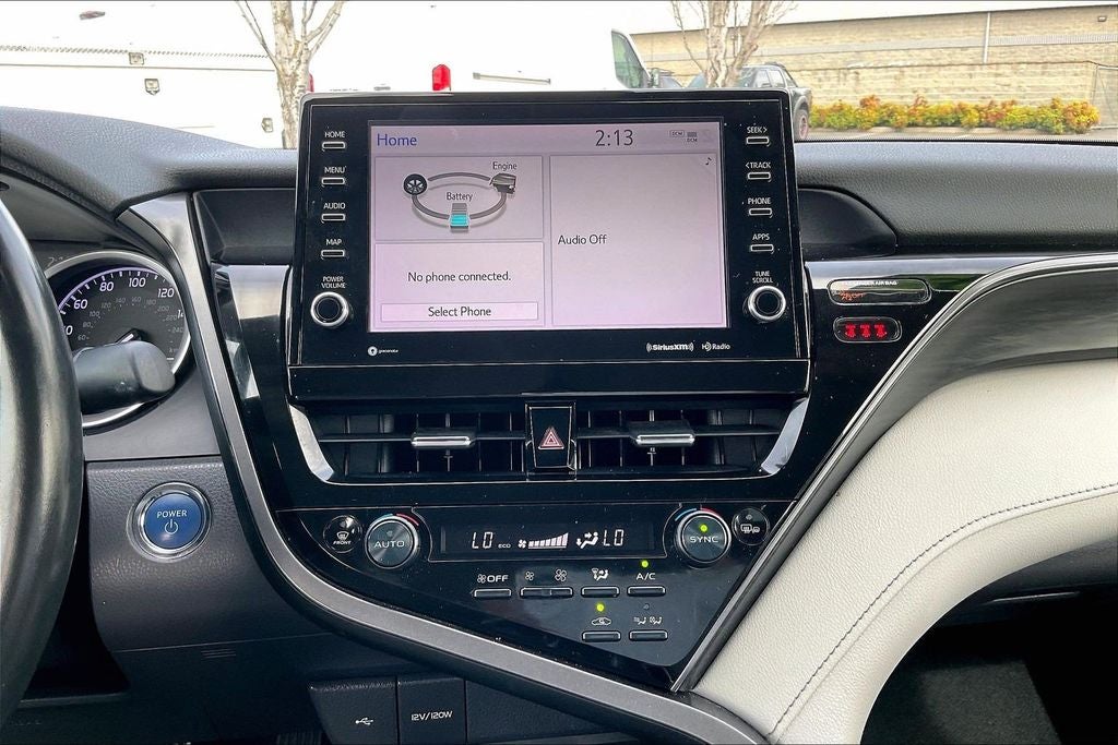 2023 Toyota Camry Hybrid XLE