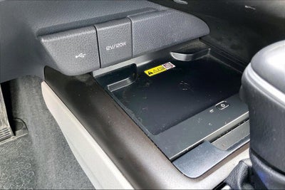 2023 Toyota Camry Hybrid XLE