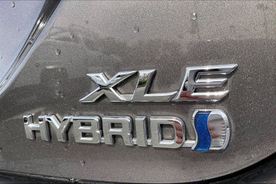 2023 Toyota Camry Hybrid XLE