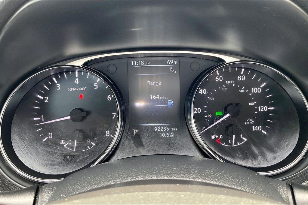 2016 Nissan Rogue SV