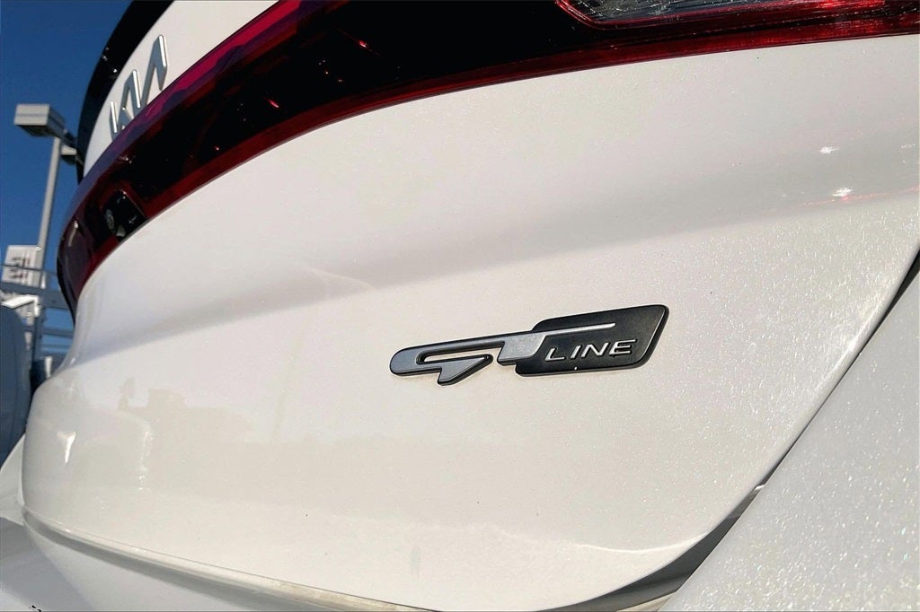 2022 Kia K5 GT-Line
