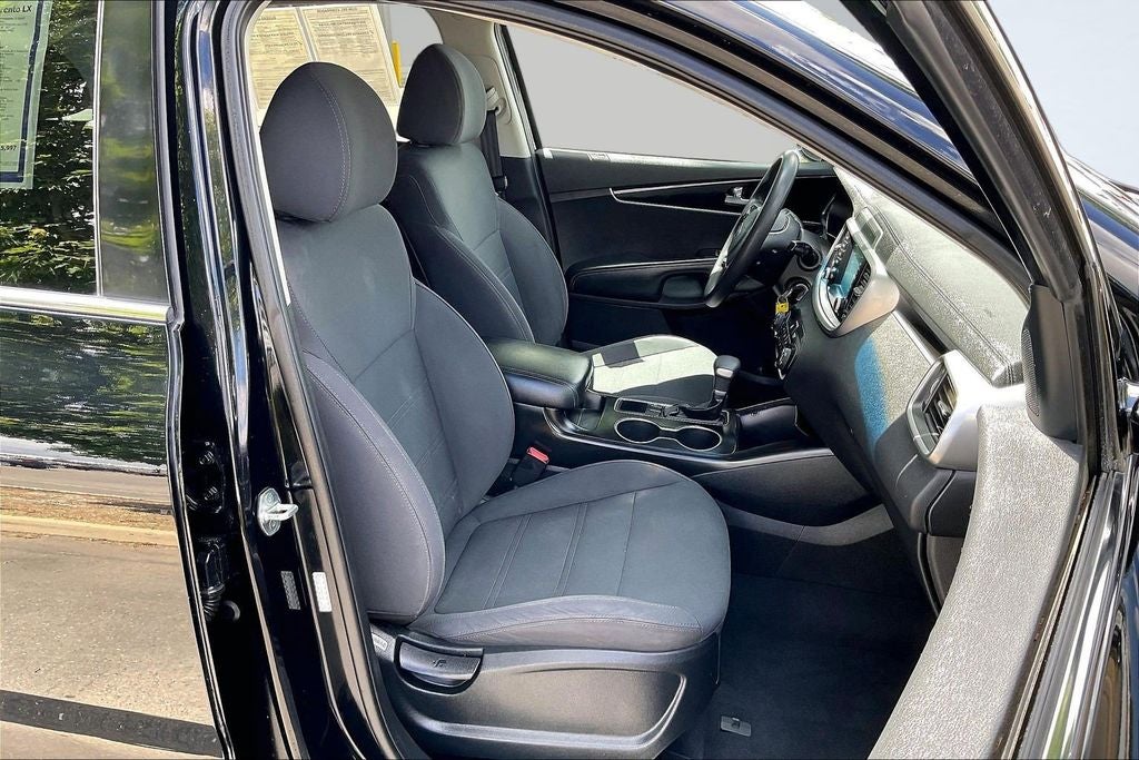 2020 Kia Sorento LX