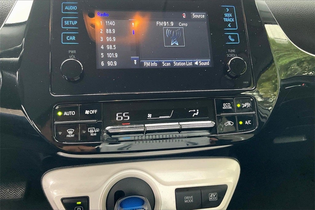 2017 Toyota Prius One