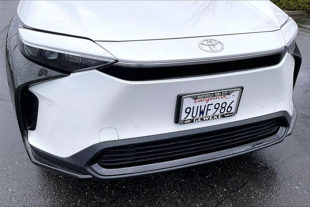 2025 Toyota bZ4X XLE