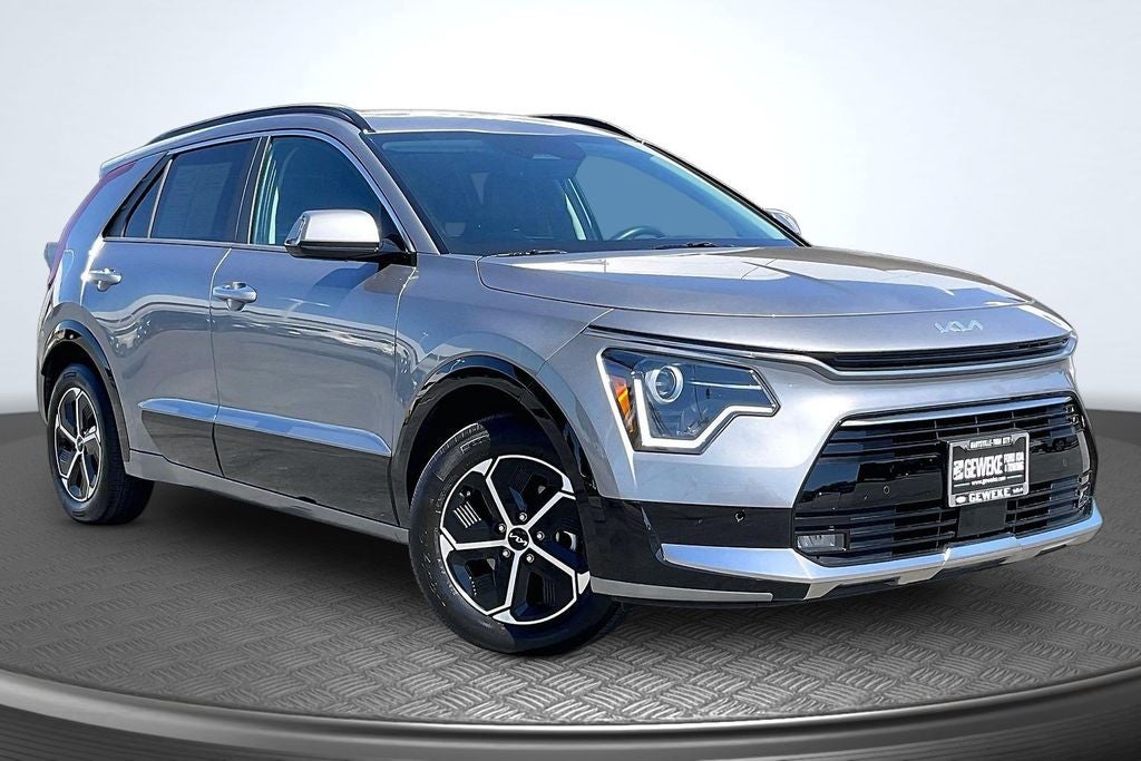 2025 Kia Niro SX