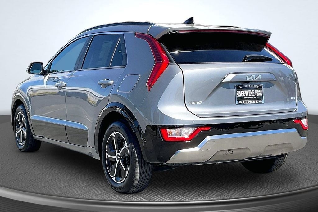 2025 Kia Niro SX