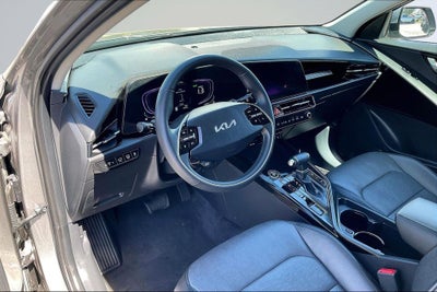 2025 Kia Niro SX