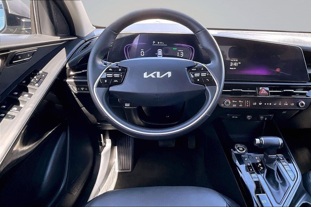 2025 Kia Niro SX