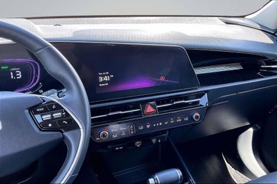 2025 Kia Niro SX